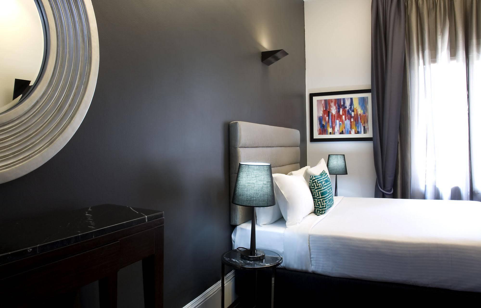 Hotel Challis Potts Point Sydney Exterior photo