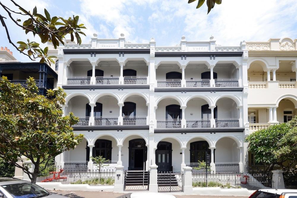 Hotel Challis Potts Point Sydney Exterior photo
