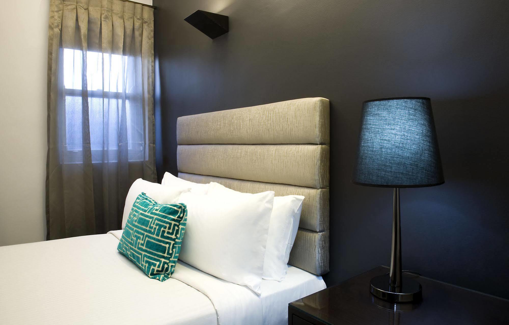 Hotel Challis Potts Point Sydney Exterior photo